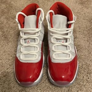 Jordan 11 Cherry Size 7 Men